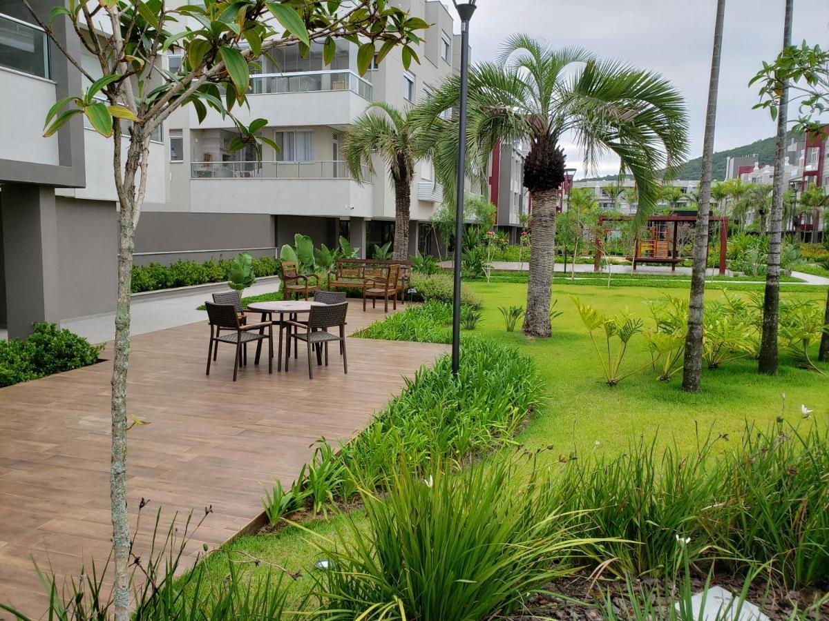 Apartamento Em Frente A Praia Do Campeche ฟลอเรียนอโปลิส ภายนอก รูปภาพ